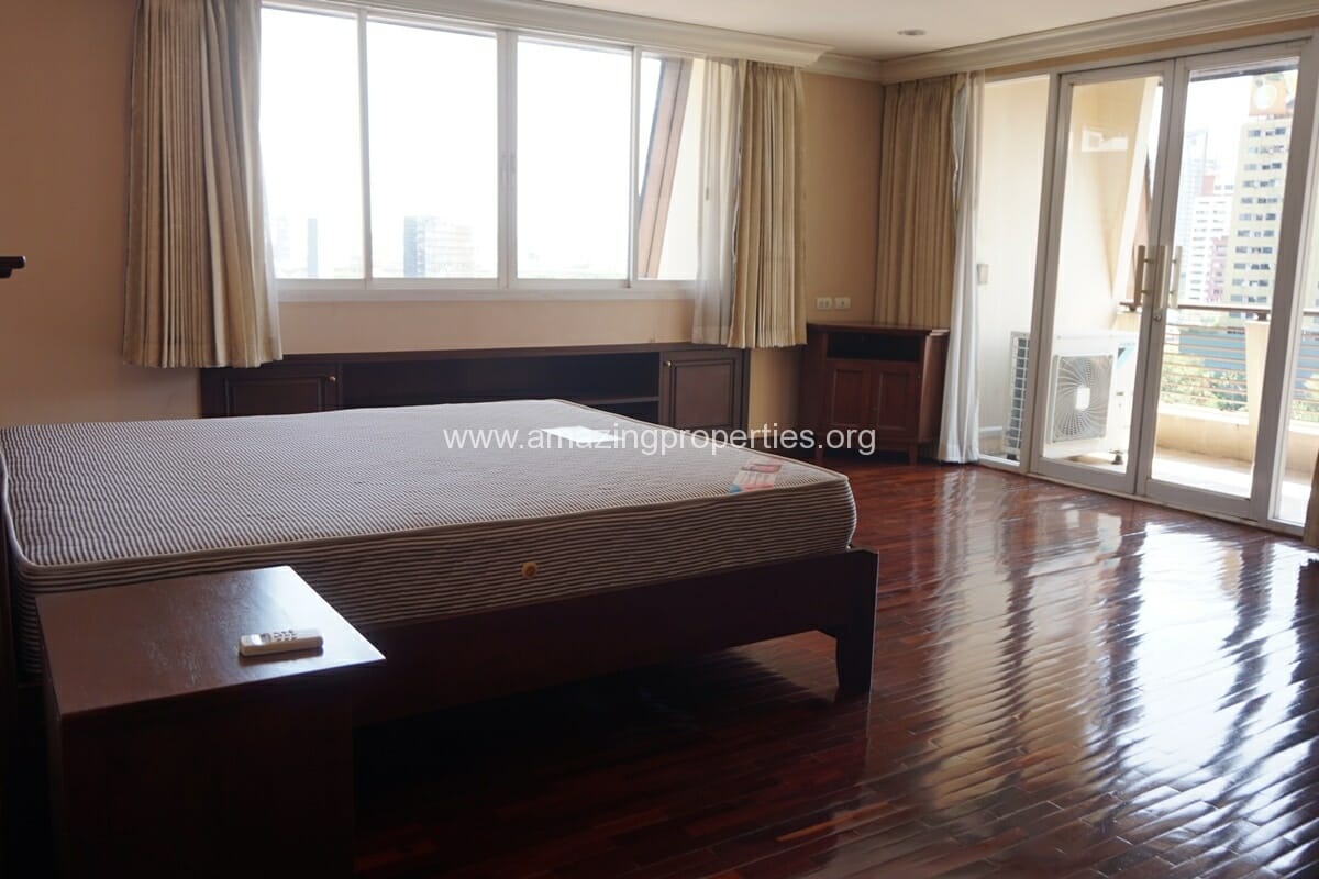Duplex-4-Bedroom-Penthouse-for-Rent-at-Nagara-Mansion-14-9744.jpg