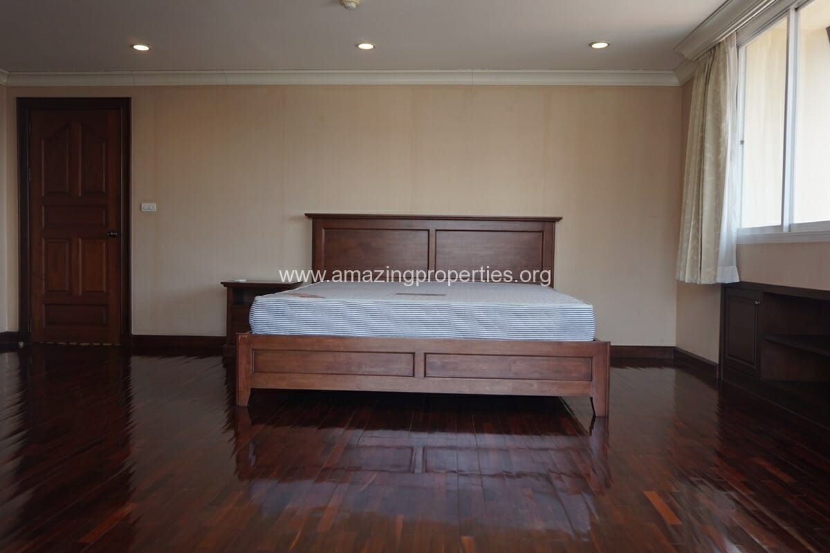 Duplex-4-Bedroom-Penthouse-for-Rent-at-Nagara-Mansion-17-7535.jpg