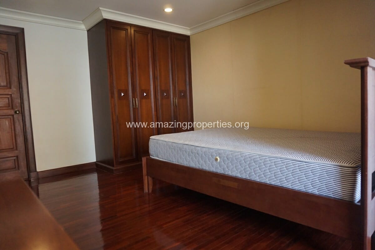Duplex-4-Bedroom-Penthouse-for-Rent-at-Nagara-Mansion-40-8437.jpg