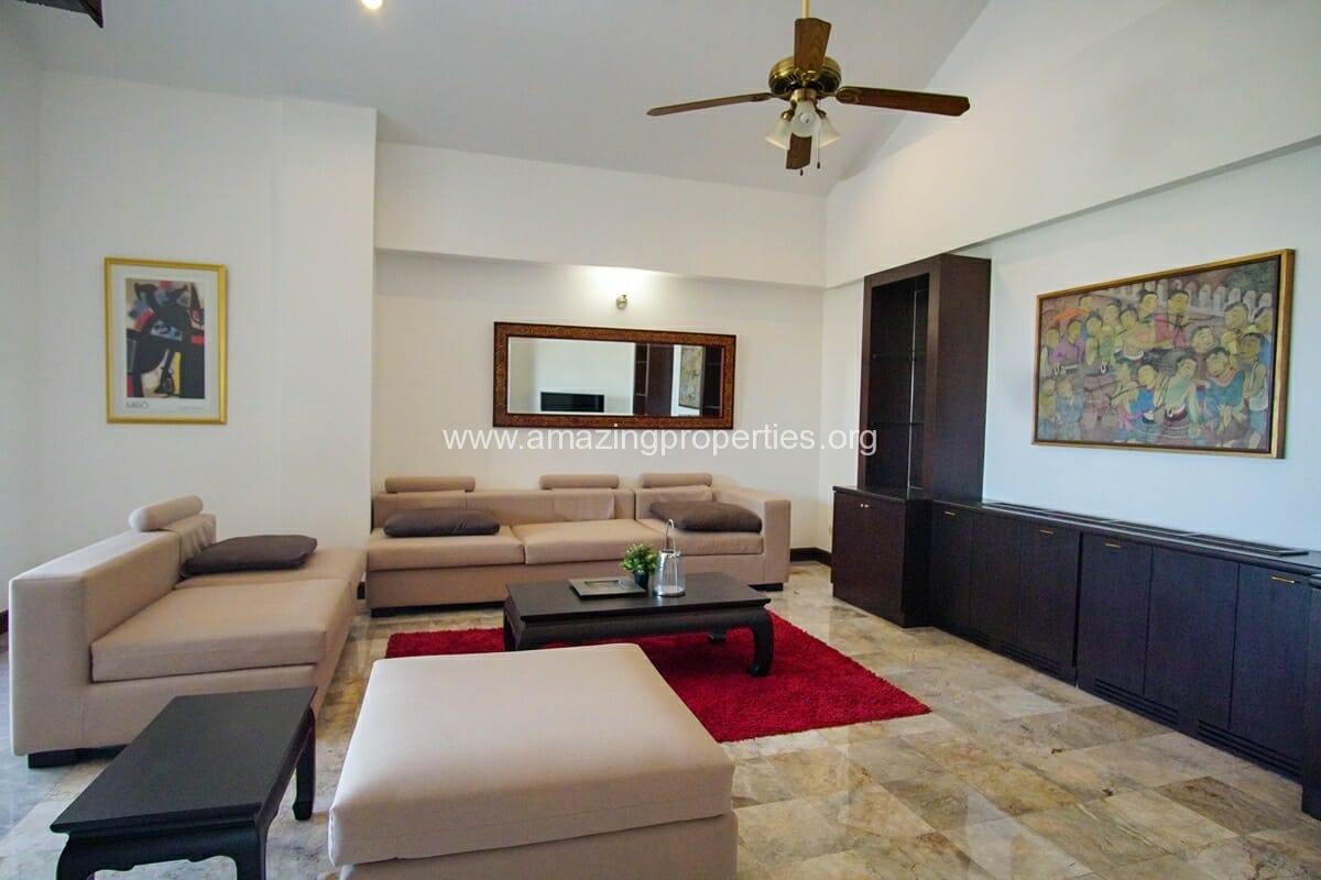 Duplex-4-Bedroom-Raintree-Village-11-7520.jpg