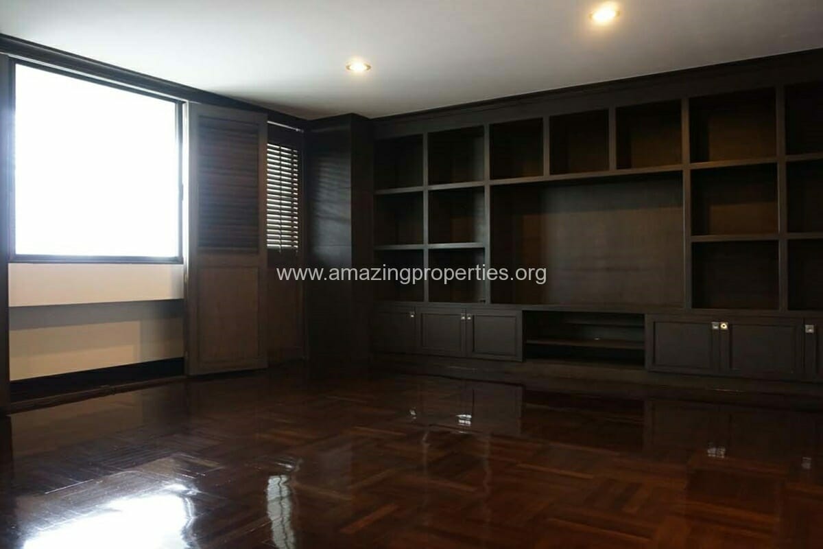 Duplex-4-Bedroom-condo-Thonglor-21-9219.jpg