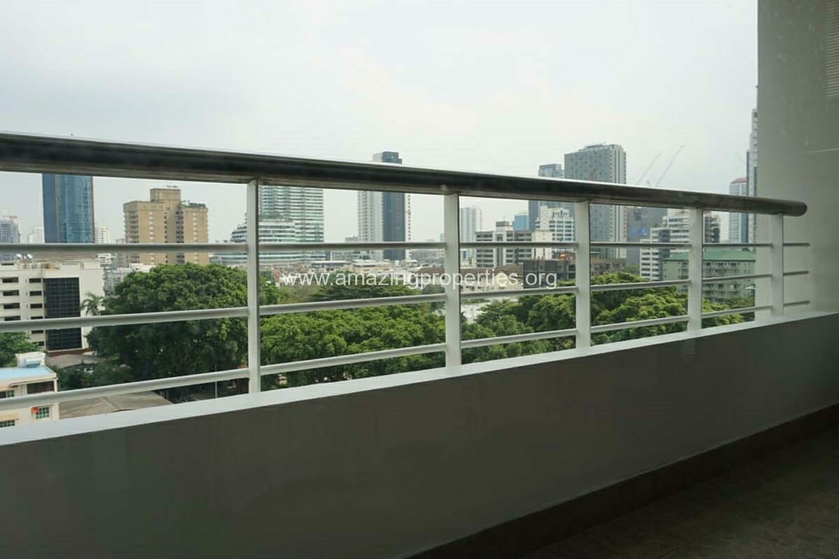 Duplex-4-Bedroom-condo-Thonglor-35-7386.jpg