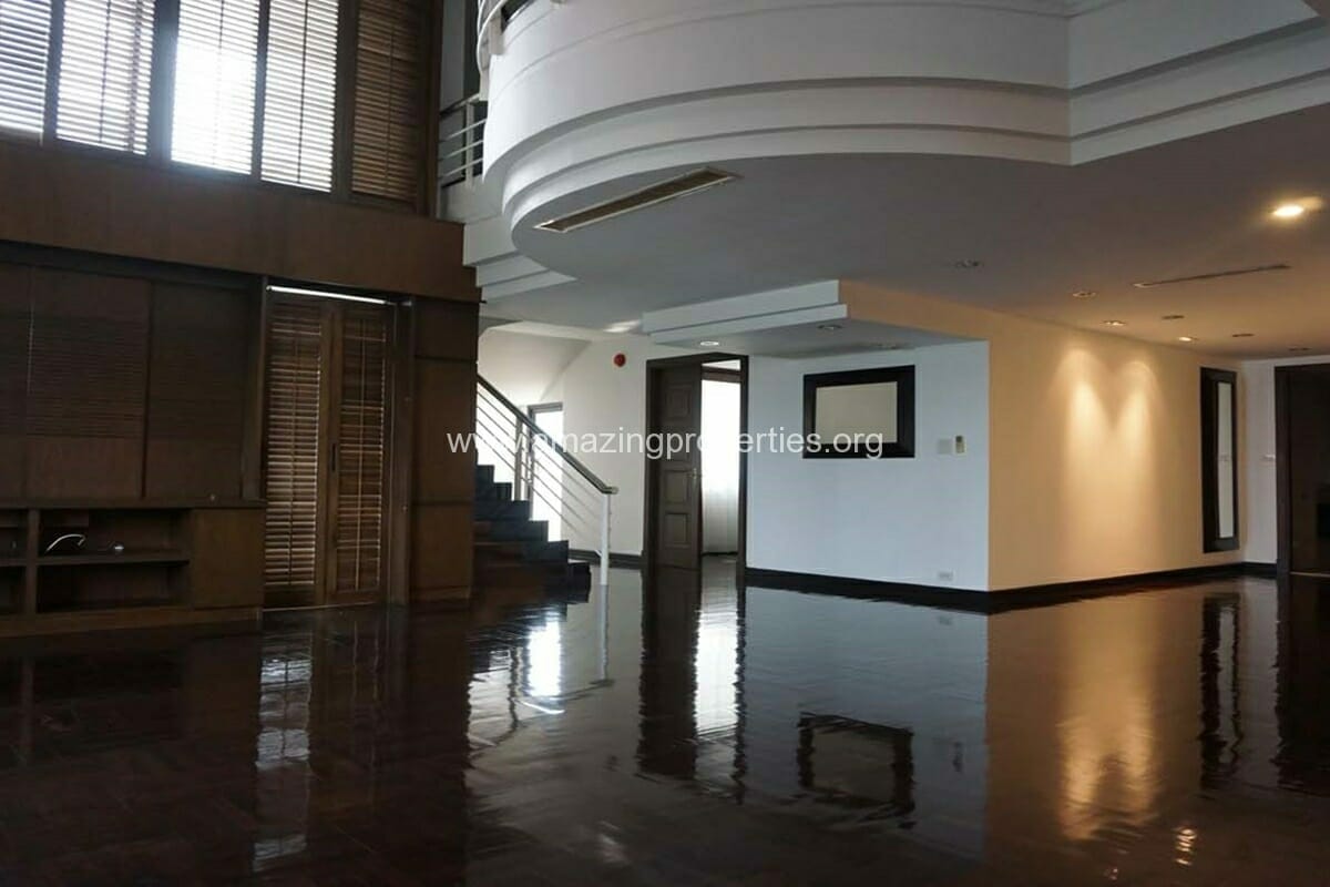 Duplex-4-Bedroom-condo-Thonglor-37-3551.jpg