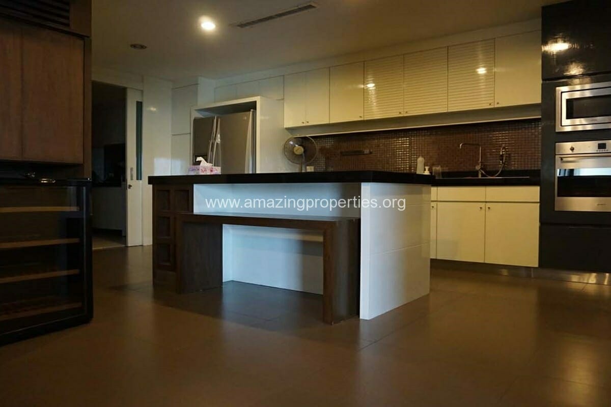 Duplex-4-Bedroom-condo-Thonglor-4-6649.jpg