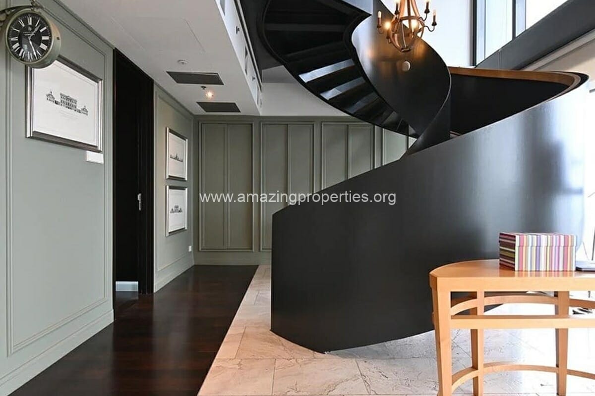 Duplex-4-bedroom-condo-Sathorn-12-1657.jpg