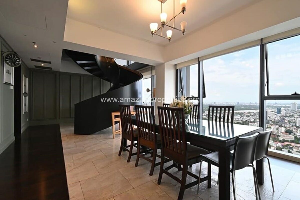 Duplex-4-bedroom-condo-Sathorn-14-8236.jpg