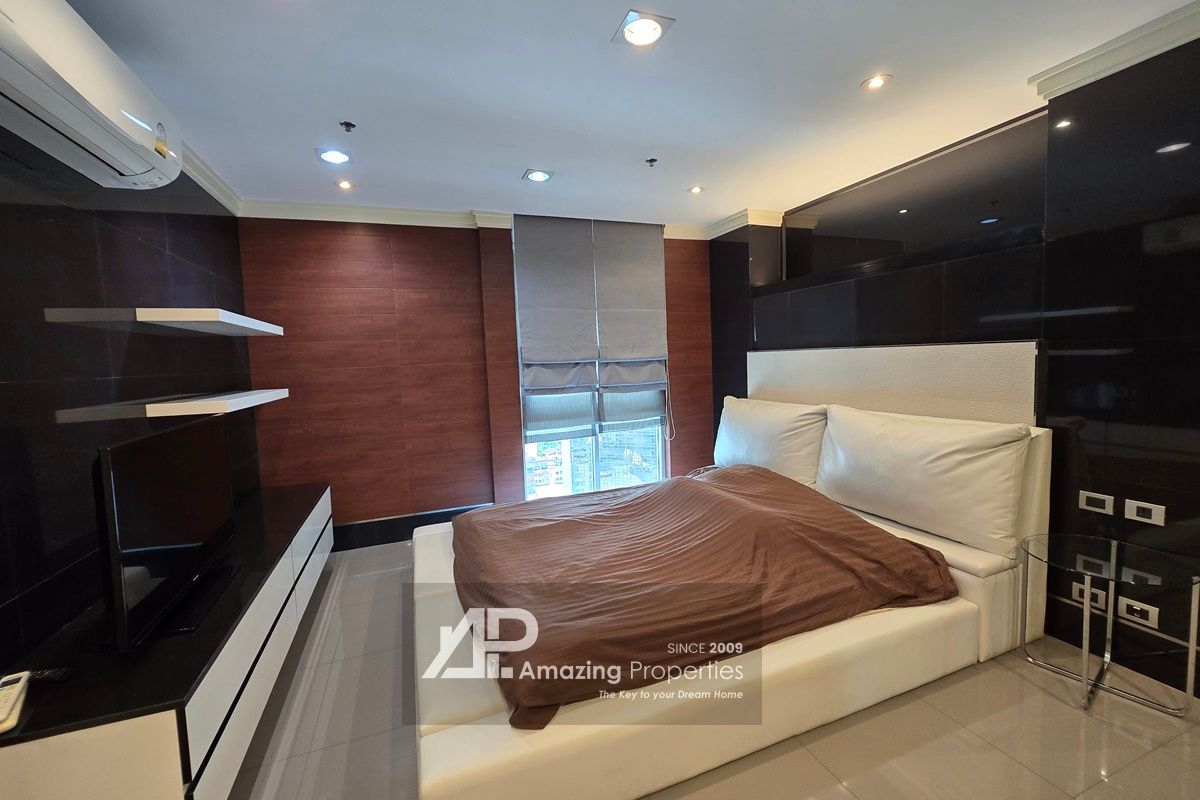 Duplex-4-bedroom-in-Asoke-27-1253.jpg