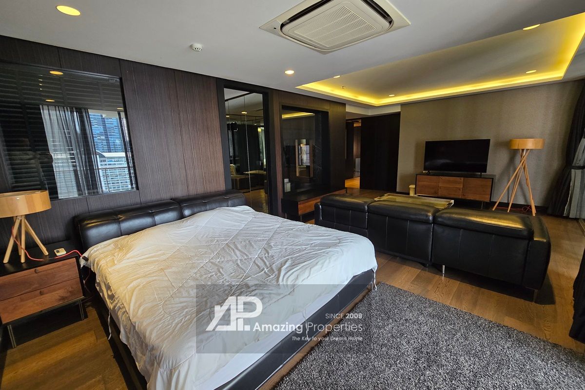 Duplex-4-bedroom-in-Asoke-42-1896.jpg