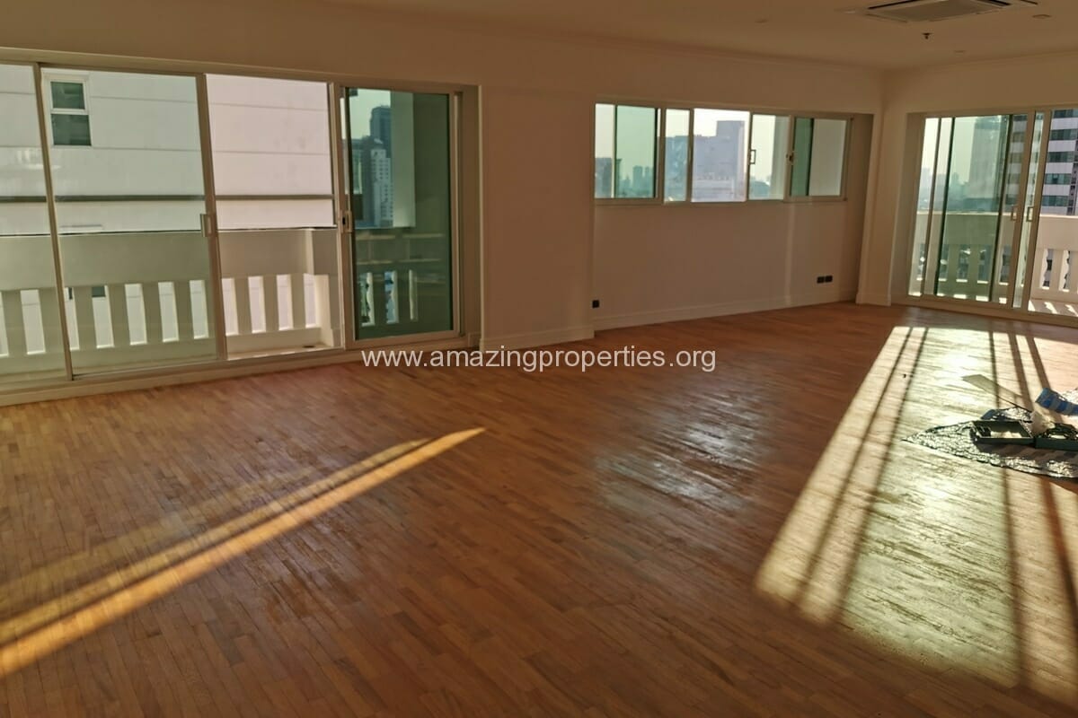 Duplex-5-Bedroom-apartment-GM-Tower-4-3153.jpg