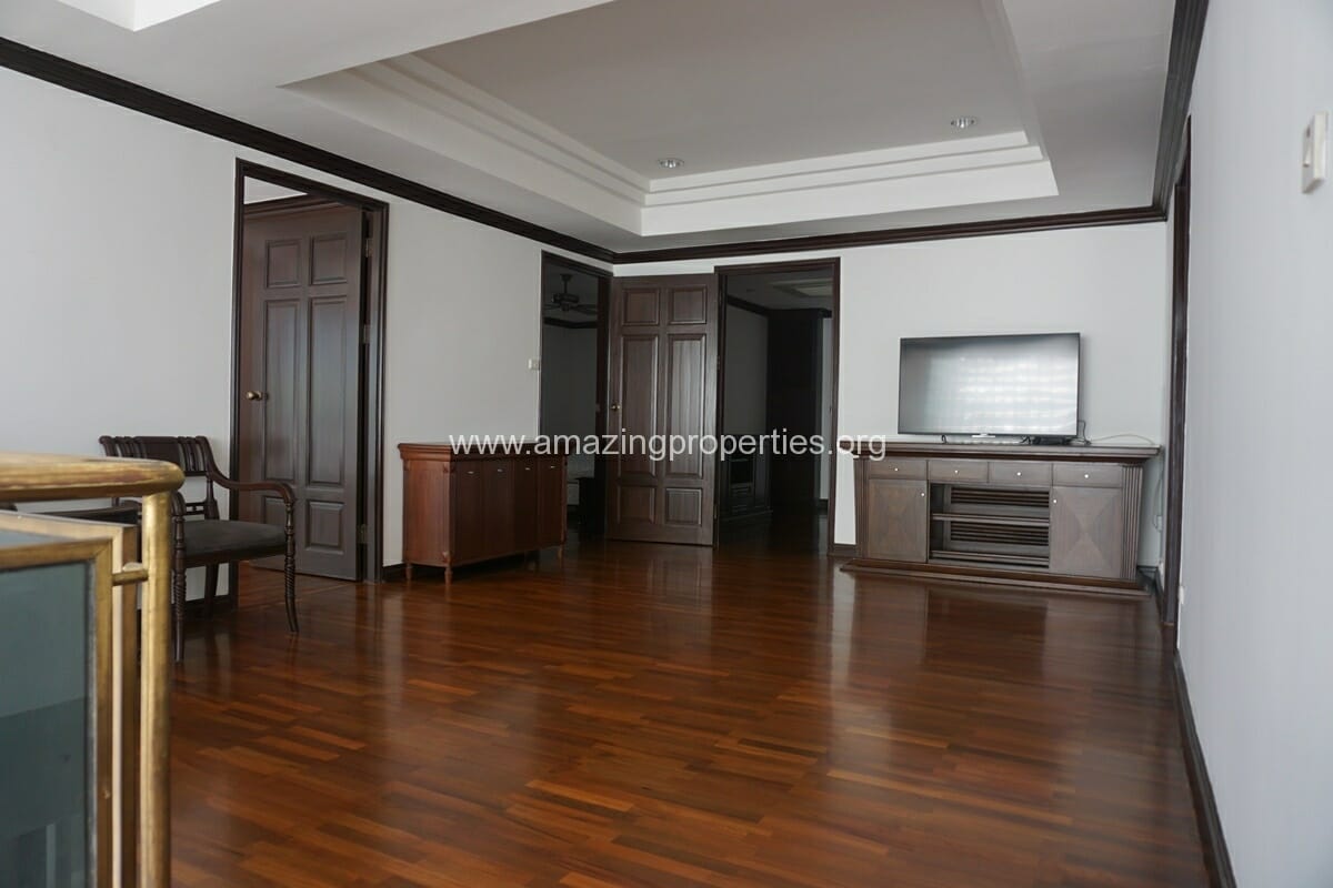 Duplex-Penthouse-for-Rent-Jaspal-Apartment-Sukhumvit-23-21-4852.jpg