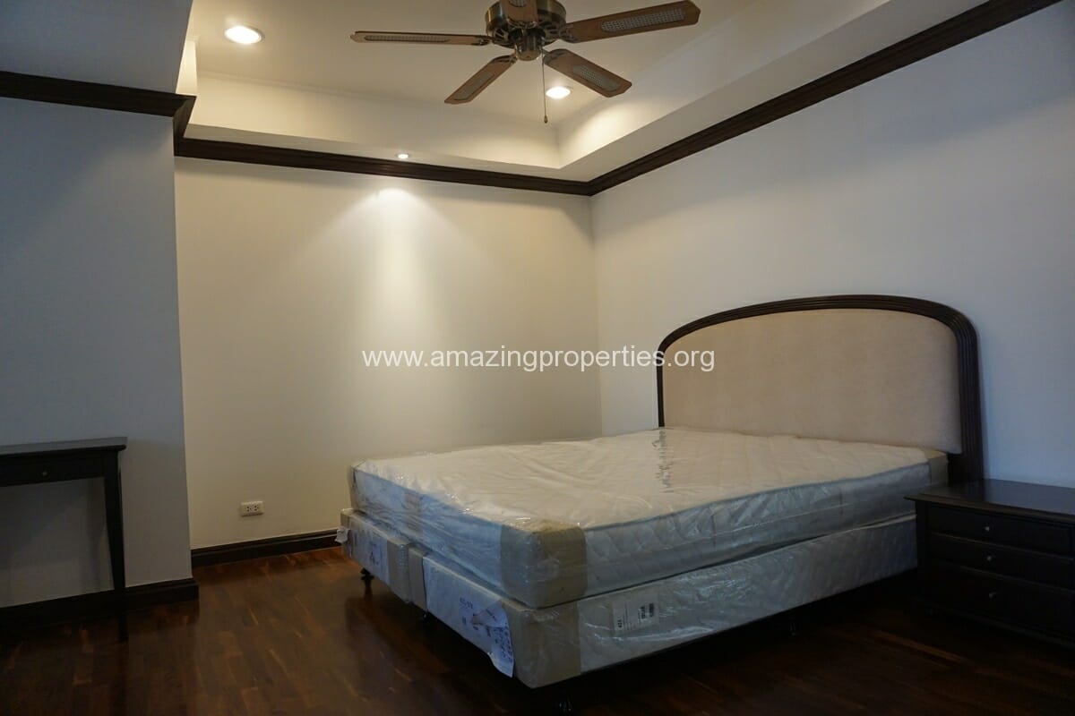 Duplex-Penthouse-for-Rent-Jaspal-Apartment-Sukhumvit-23-39-2850.jpg