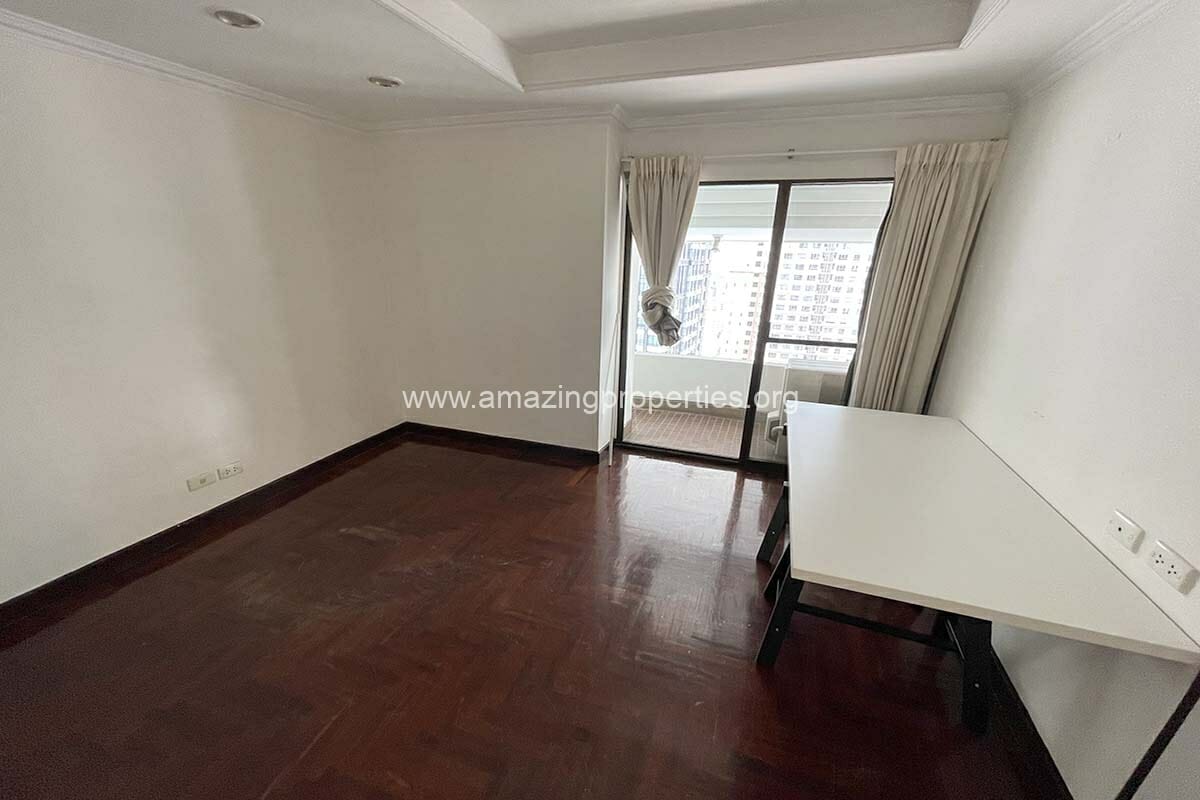 Duplex-condo-Le-Raffine-Sukhumvit-24-11-2735.jpg