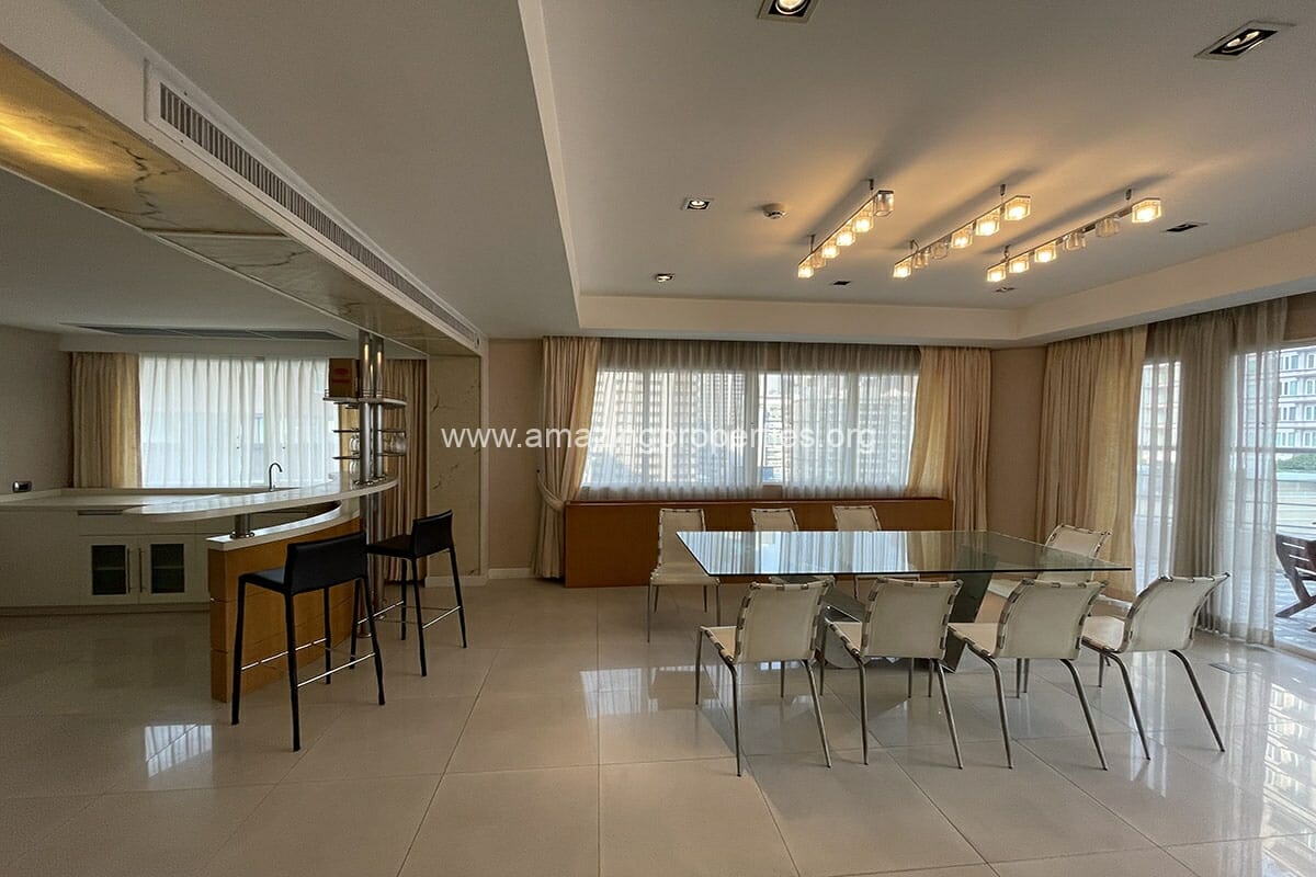 Duplex-condo-Le-Raffine-Sukhumvit-24-7-5203.jpg