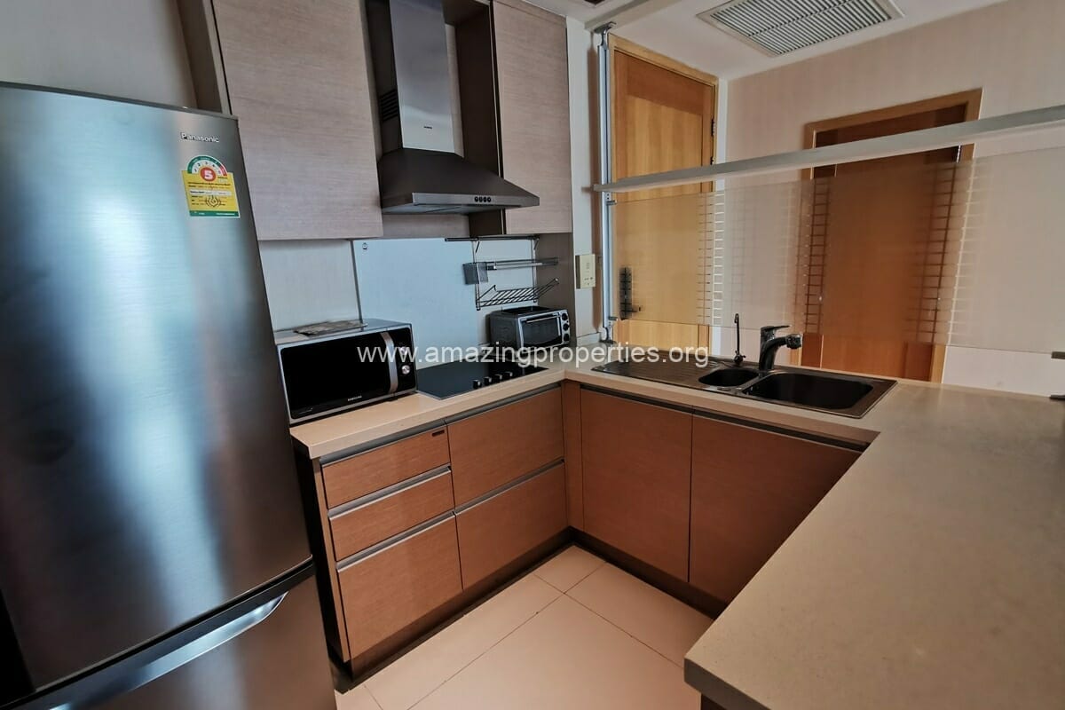 Empire-Place-2-bedroom-condo-11-4317.jpg