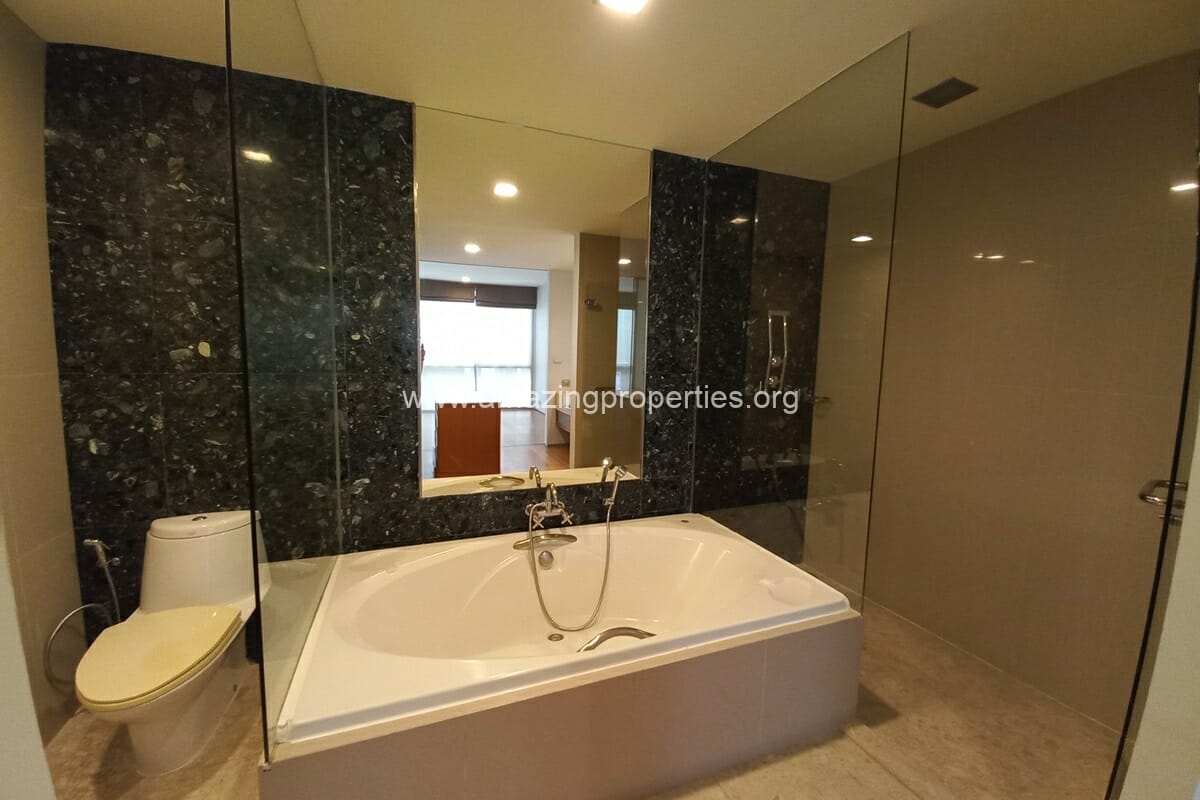Ficus-Lane-3-bedroom-condo-17-2477.jpg