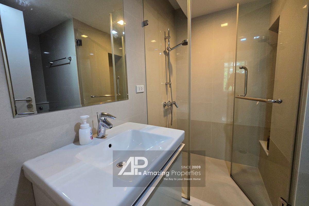 Focus-Ploenchit-1-bedroom-10-4247.jpg