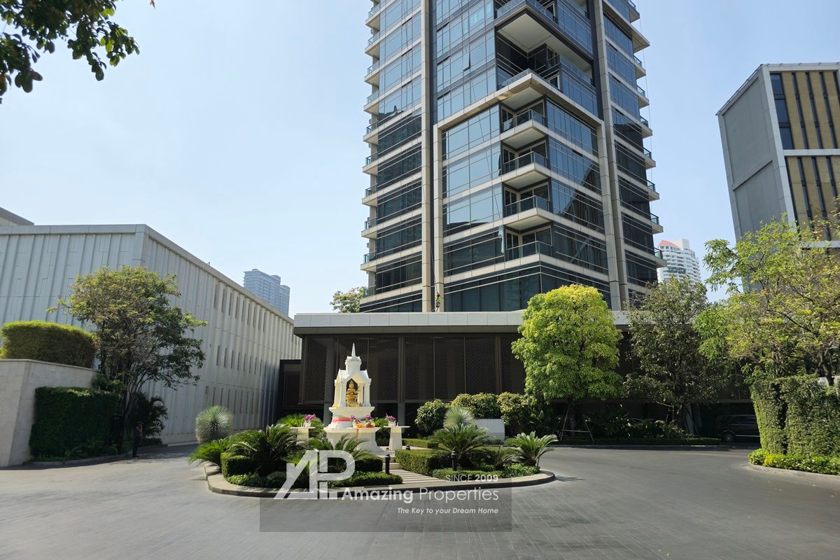 Four-Seasons-Private-Residences-Bangkok-5-4625.jpg