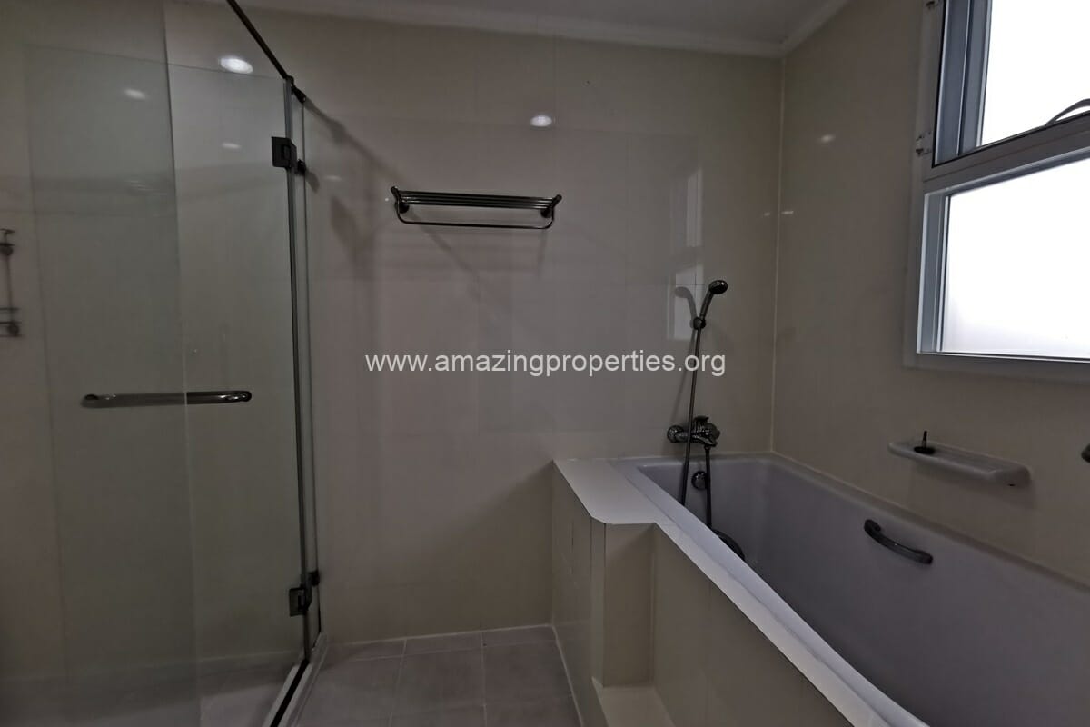 GM-Height-3-bedroom-apartment-Phrom-Phong-21-3085.jpg