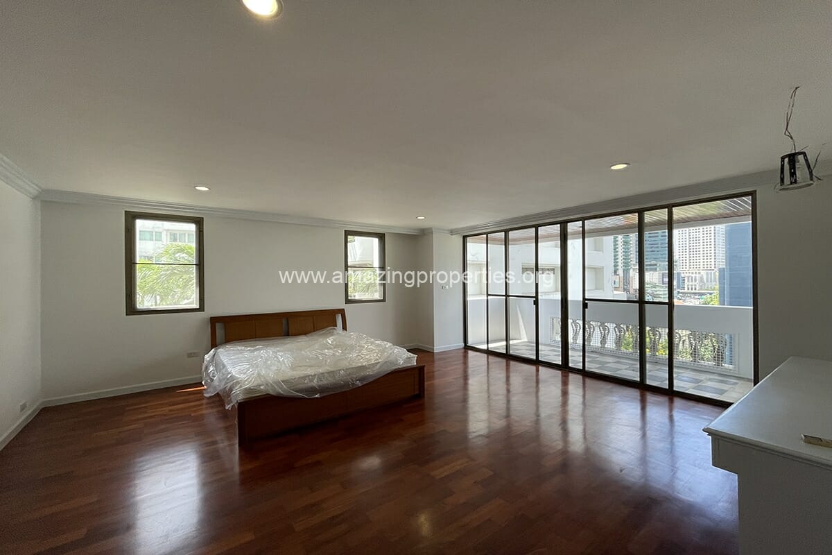 Govind-Tower-3-bedroom-Asoke-13-2699.jpg