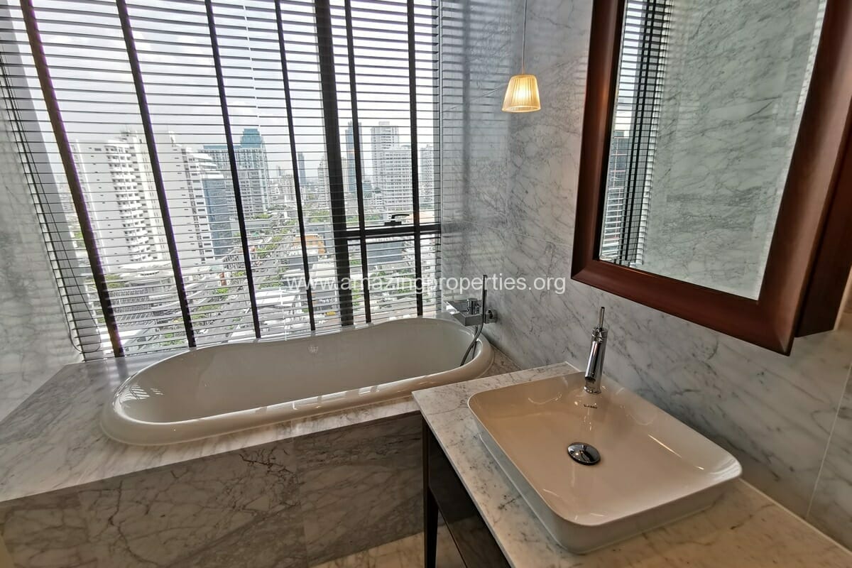 KHUN-by-YOO-2-Bedroom-condo-5-1606.jpg