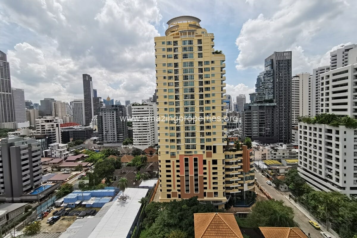 Kallista-Mansion-3-Bedroom-condo-11-6993.jpg