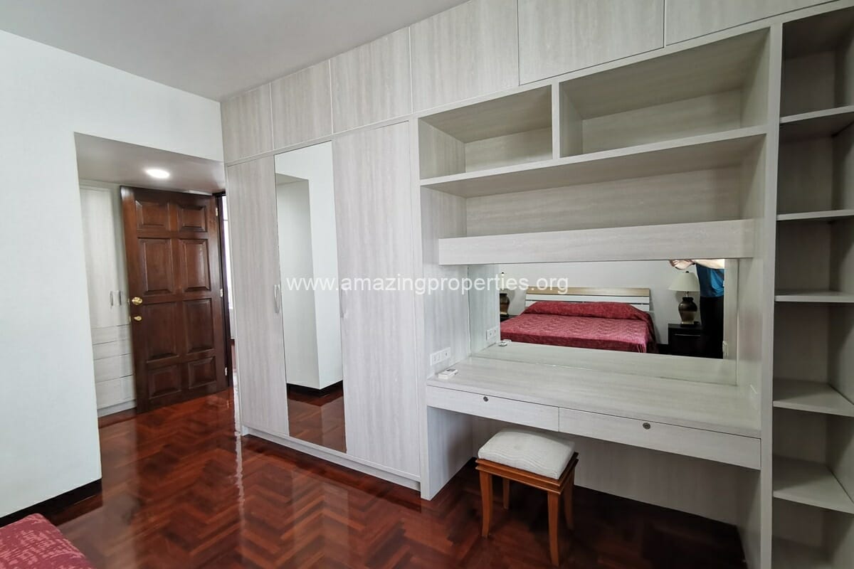 Kanta-Mansion-3-bedroom-19-3212.jpg