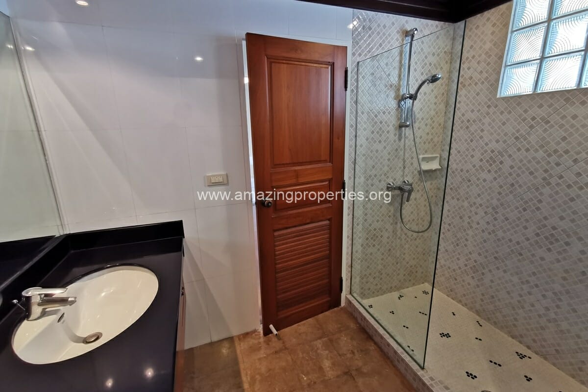 Kasemsuk-Mansion-3-Bedroom-Phrom-Phong-15-6187.jpg