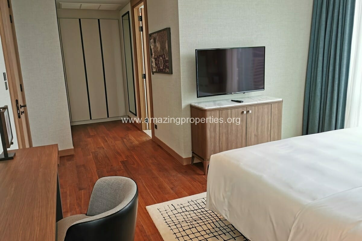 Kimpton-Maalai-2-Bedroom-Apartment-Chidlom-11-9910.jpg