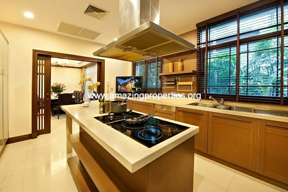 Kitchen-2145.jpg