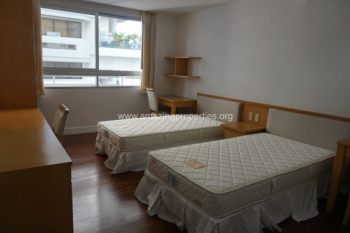 Krungthep-Thani-Tower-3-Bedroom-Apartment-21-9330.jpg