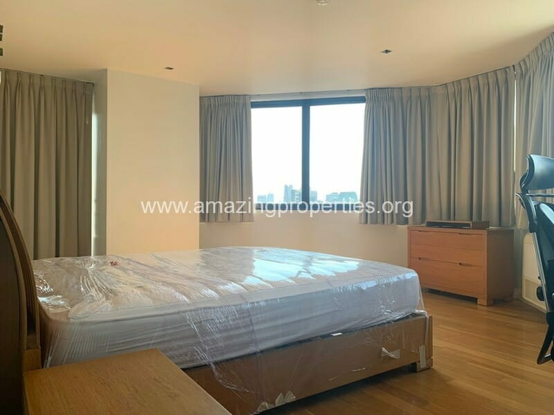 Lake-Avenue-2-bedroom-condo-Asoke-8-1-1726.jpg