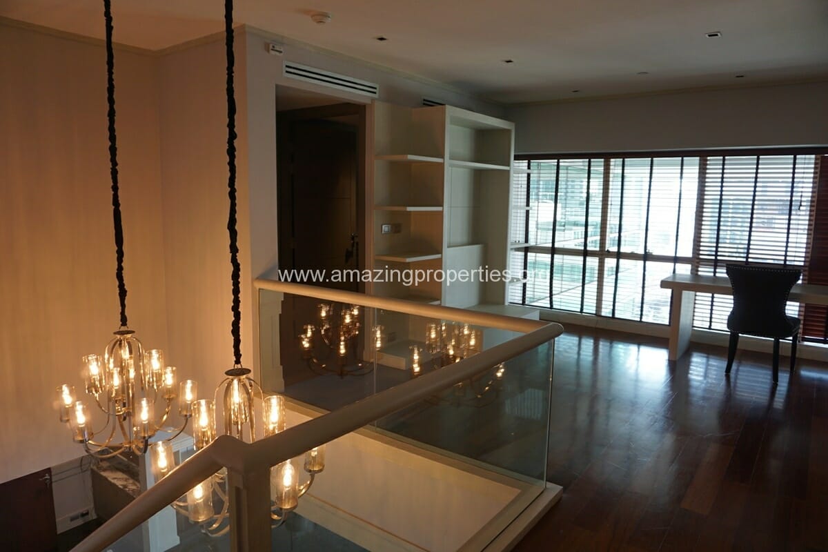 Le-Raffine-Sukhumvit-31-Duplex-Condo-for-Rent-13-3005.jpg