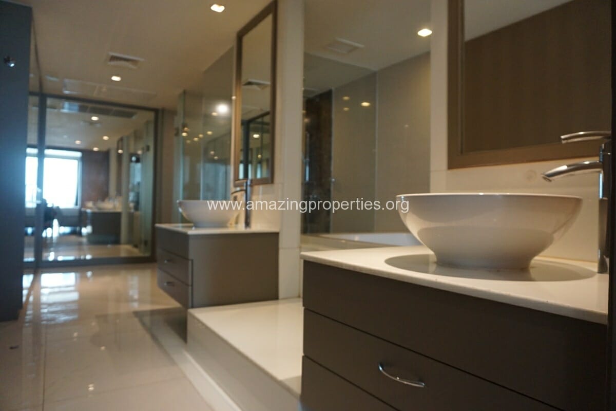 Le-Raffine-Sukhumvit-31-Duplex-Condo-for-Rent-18-9723.jpg