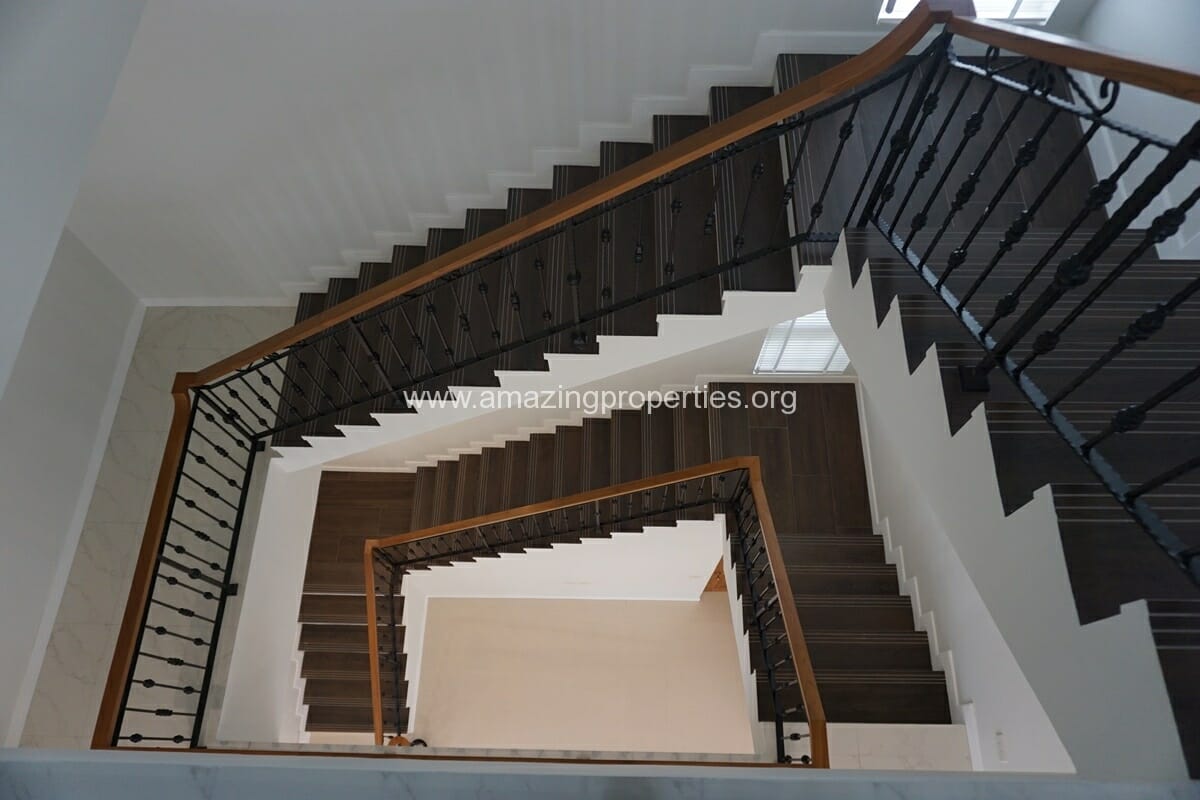 Luxury-4-Bedroom-House-for-Rent-Phrom-Phong-25-8069.jpg