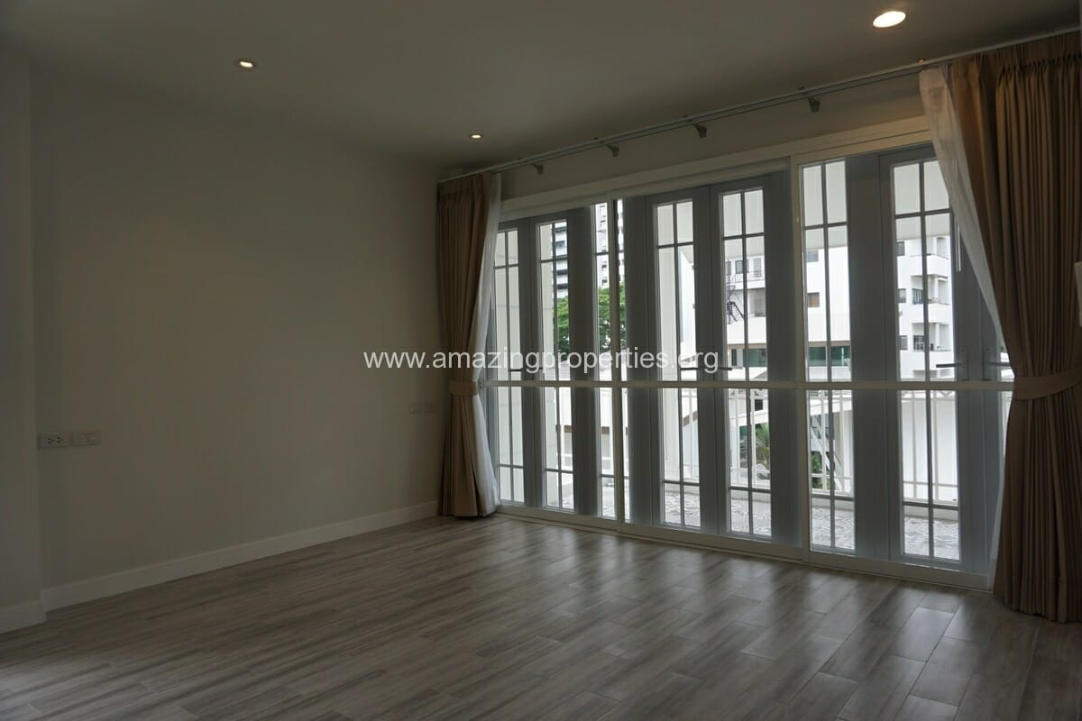 Luxury-4-Bedroom-House-for-Rent-Phrom-Phong-27-9297.jpg