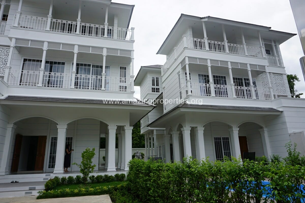 Luxury-4-Bedroom-House-for-Rent-Phrom-Phong-3-8099.jpg