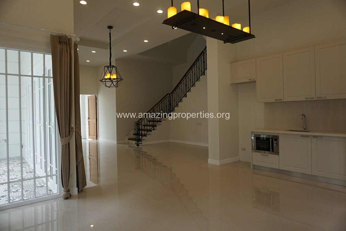 Luxury-4-Bedroom-House-for-Rent-Phrom-Phong-46-6653.jpg