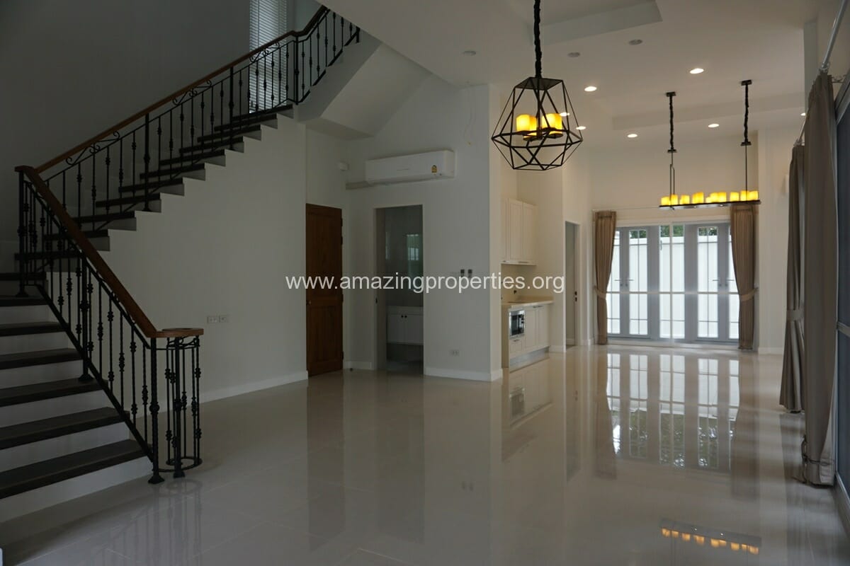Luxury-4-Bedroom-House-for-Rent-Phrom-Phong-8-6806.jpg