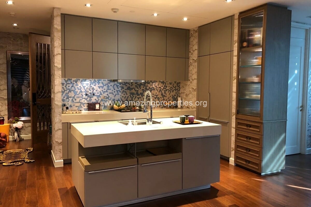 Marque-Sukhumvit-3-bedroom-condo-13-9540.jpg