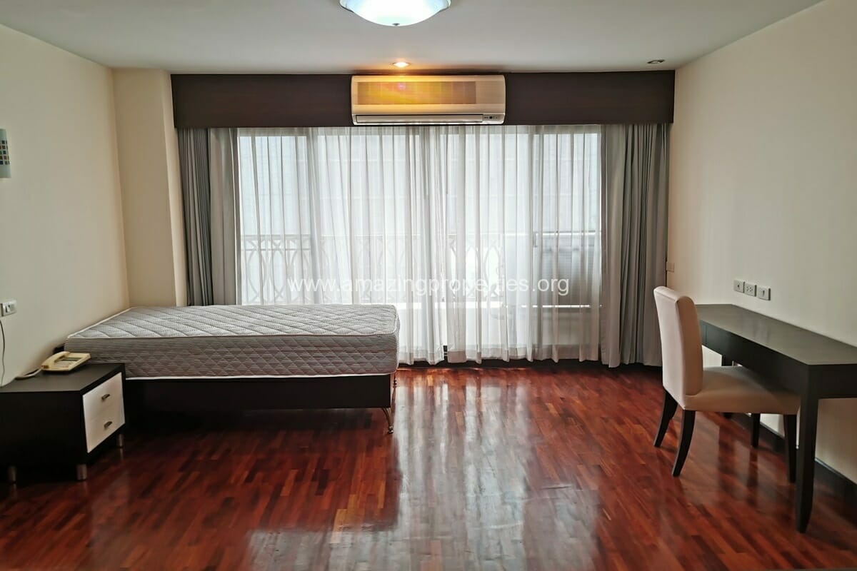 Mela-Mansion-2-bedroom-apartment-13-1806.jpg