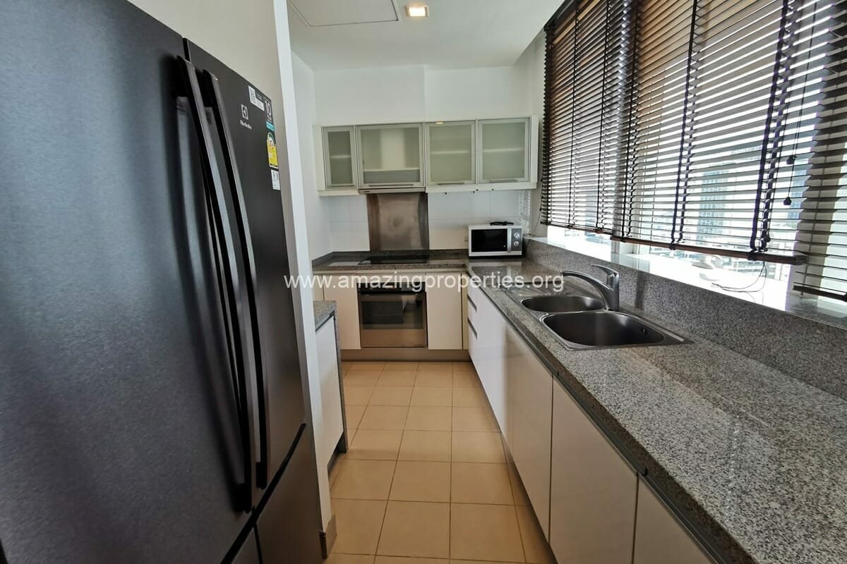 Millennium-Residence-2-bedroom-condo-9-3897.jpg