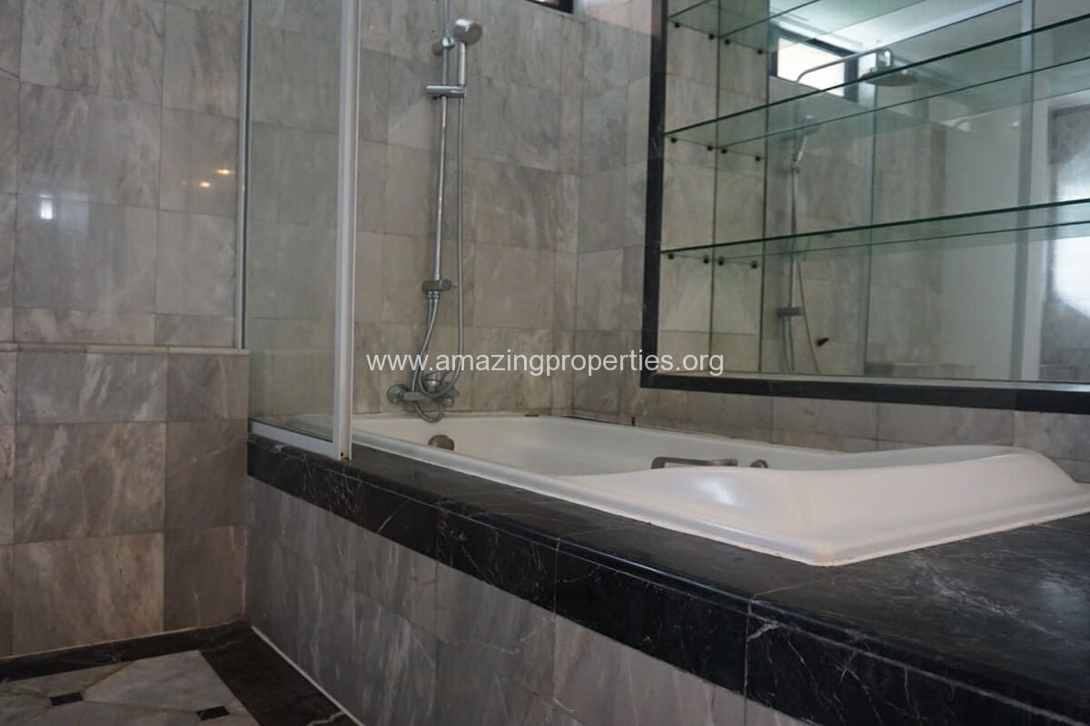 Ming-House-3-Bedroom-Apartment-Phrom-Phong-8-1-2705.jpg