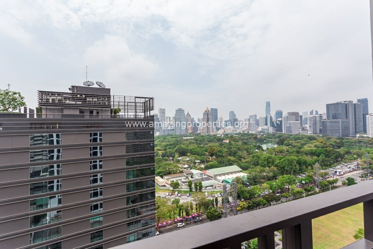 Muniq-Langsuan-1-bedroom-condo-8-6577.jpg