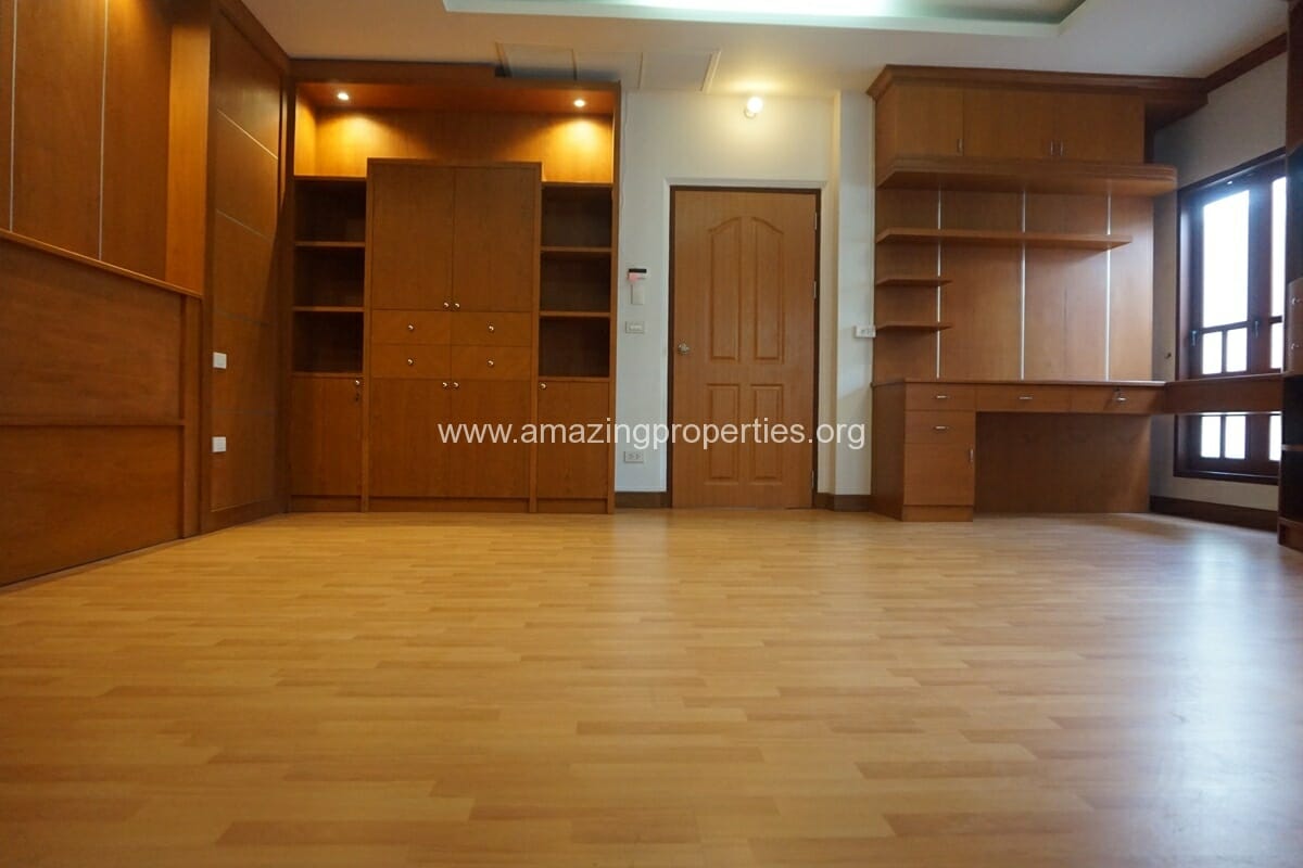 Nana-4-Bedroom-house-for-Rent-37-2094.jpg