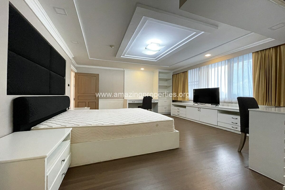 Oriental-Towers-4-Bedroom-23-1-1783.jpg