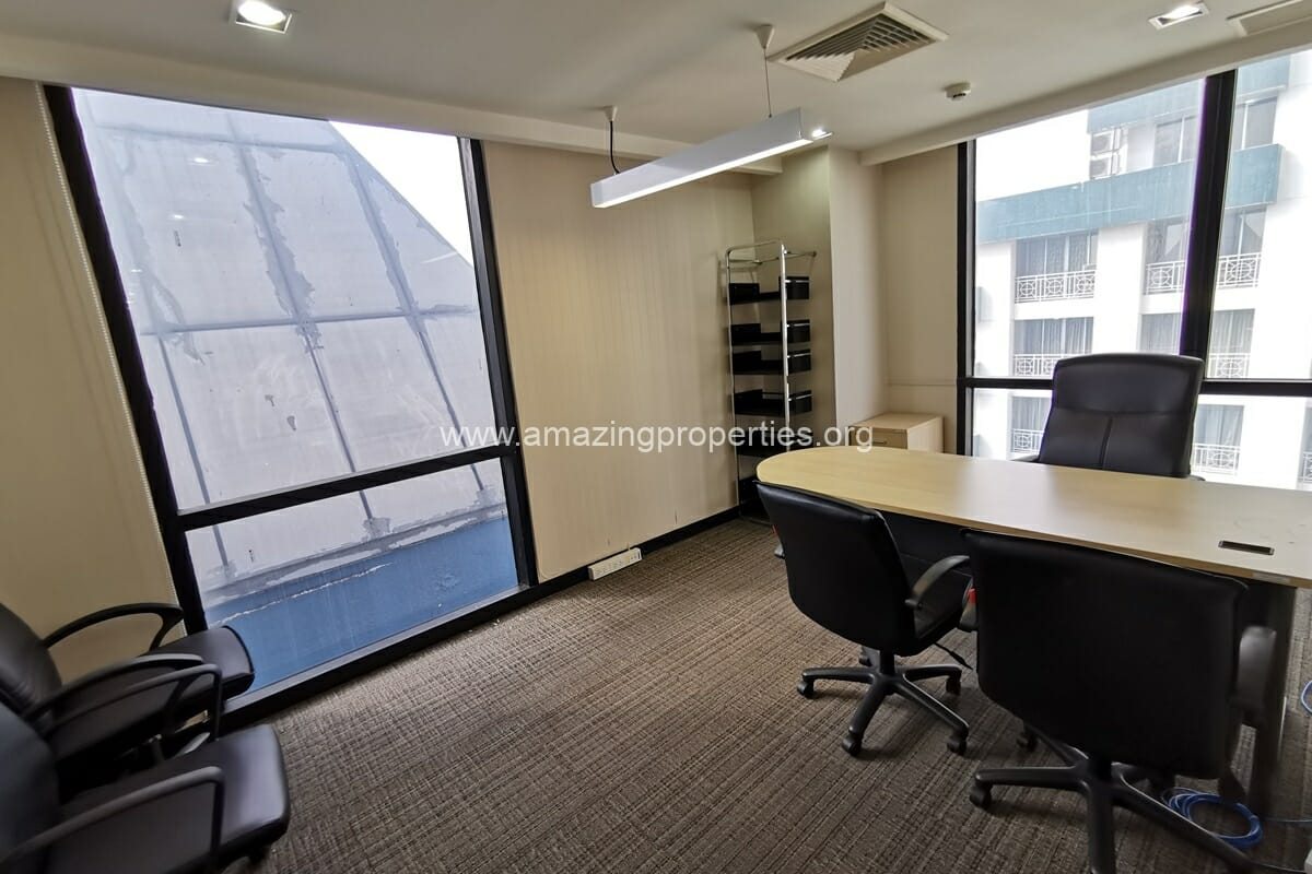 PS-Tower-Office-space-for-rent-asoke-11-3778.jpg