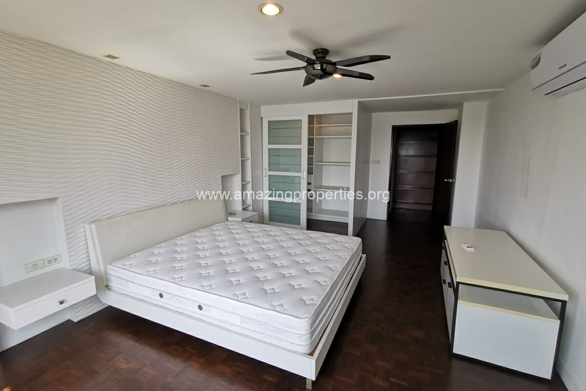 Penthouse-for-rent-Asoke-15-1156.jpg