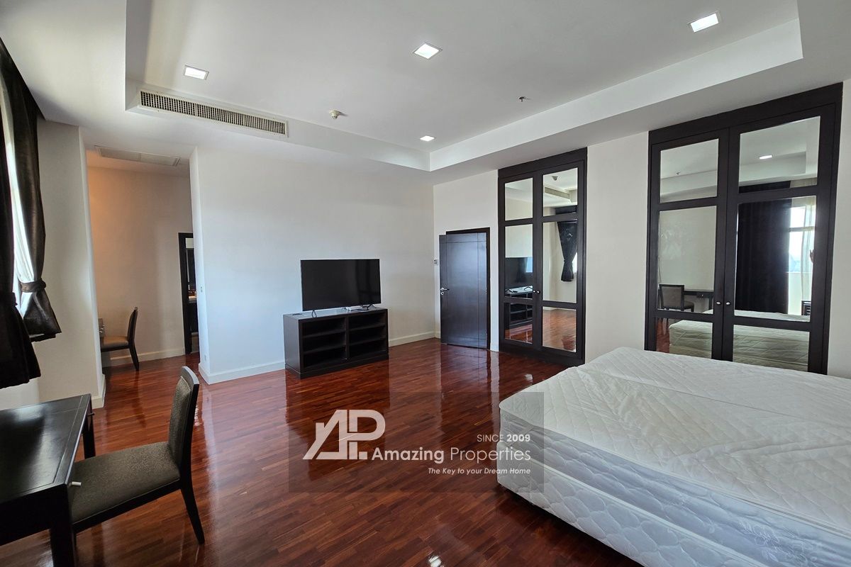 Penthouse-in-Asoke-26-3723.jpg