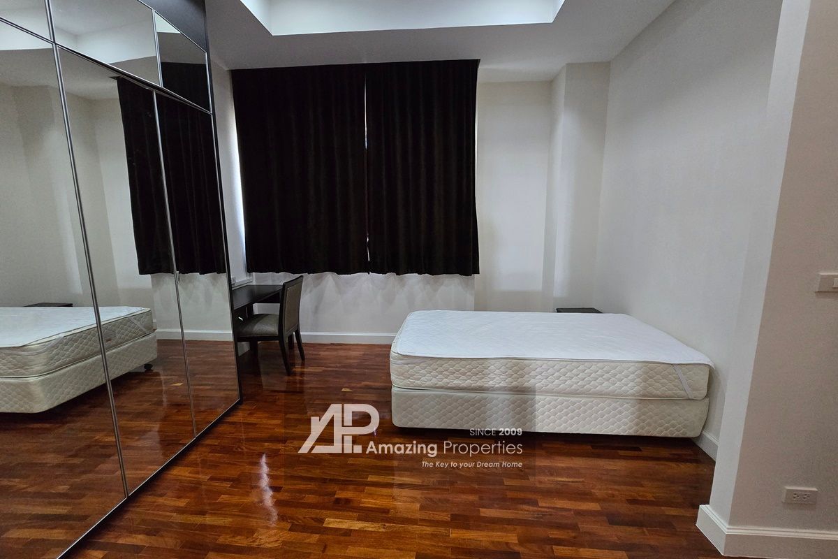 Penthouse-in-Asoke-35-8800.jpg