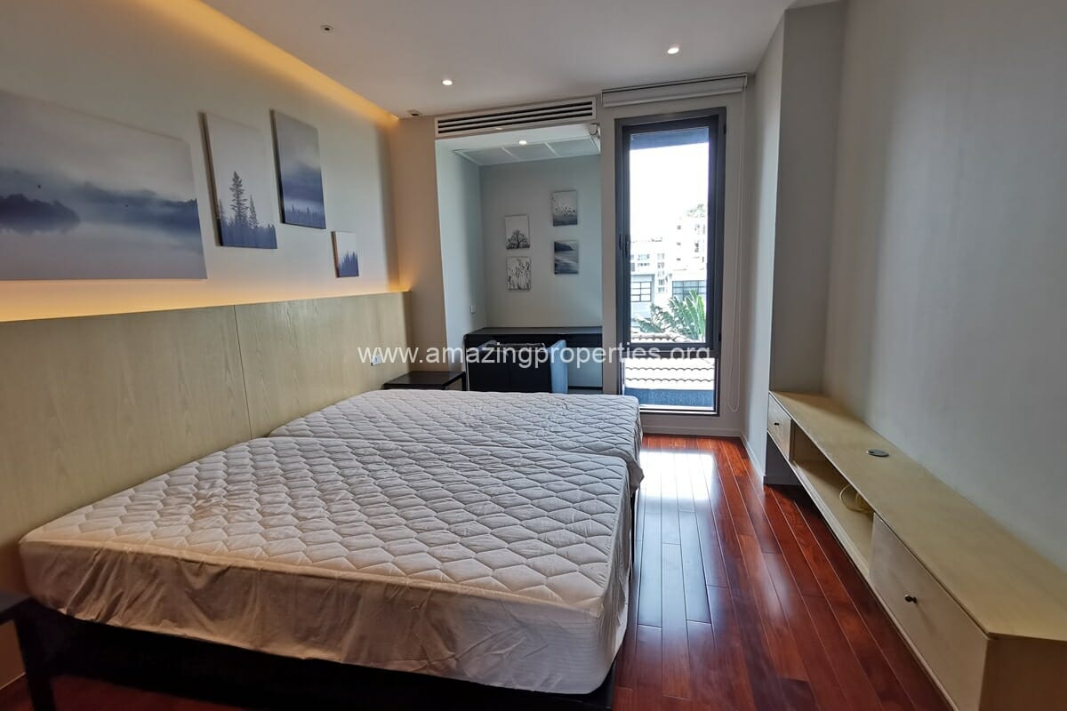 Pet-Friendly-2-bedroom-with-Study-room-Thonglor-15-6852.jpg
